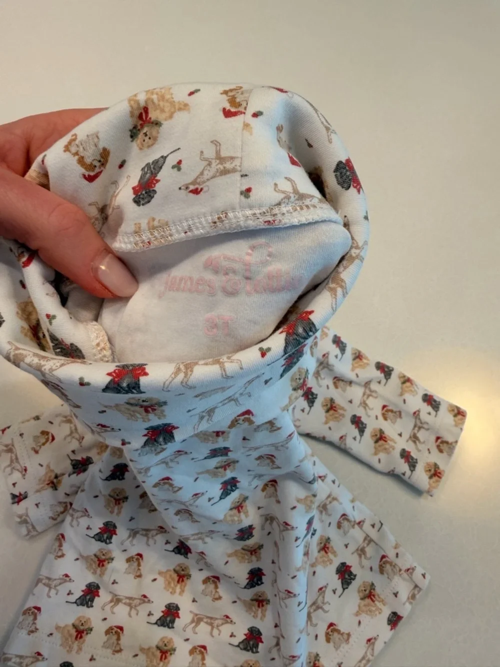 Kids White Turtleneck Cute Dog Print! Christmas pups 3T James and Lottie